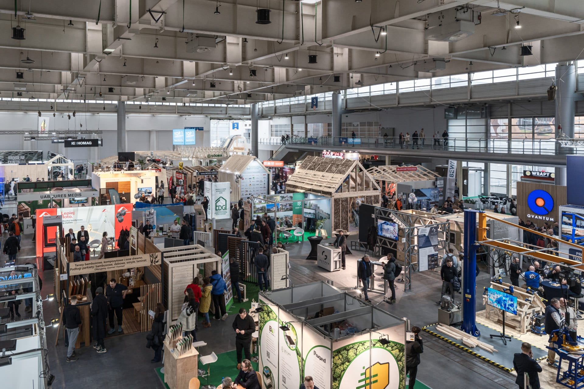 10 Most Common Trade Show Mistakes and How to Avoid Them - Clever Frame Guide