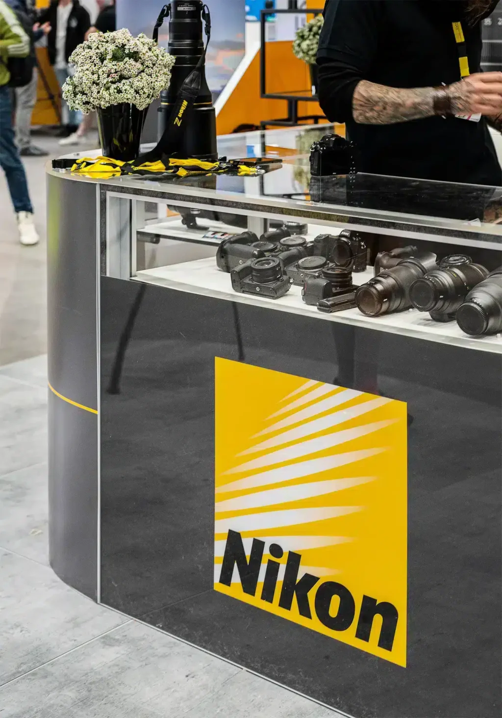 A modern modular exhibition stand by Clever Frame for Nikon brand