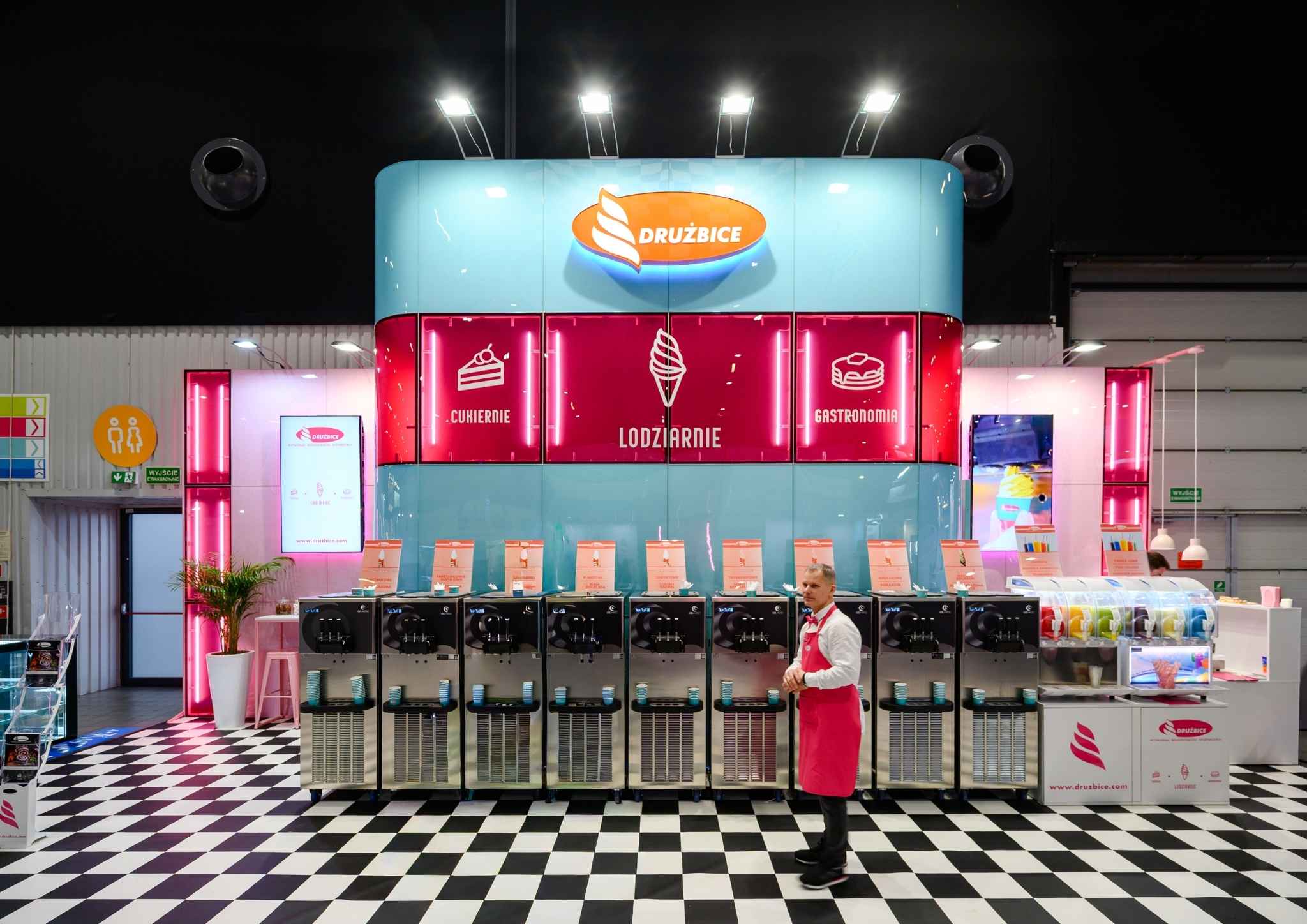 Trade show booth at Expo Sweet