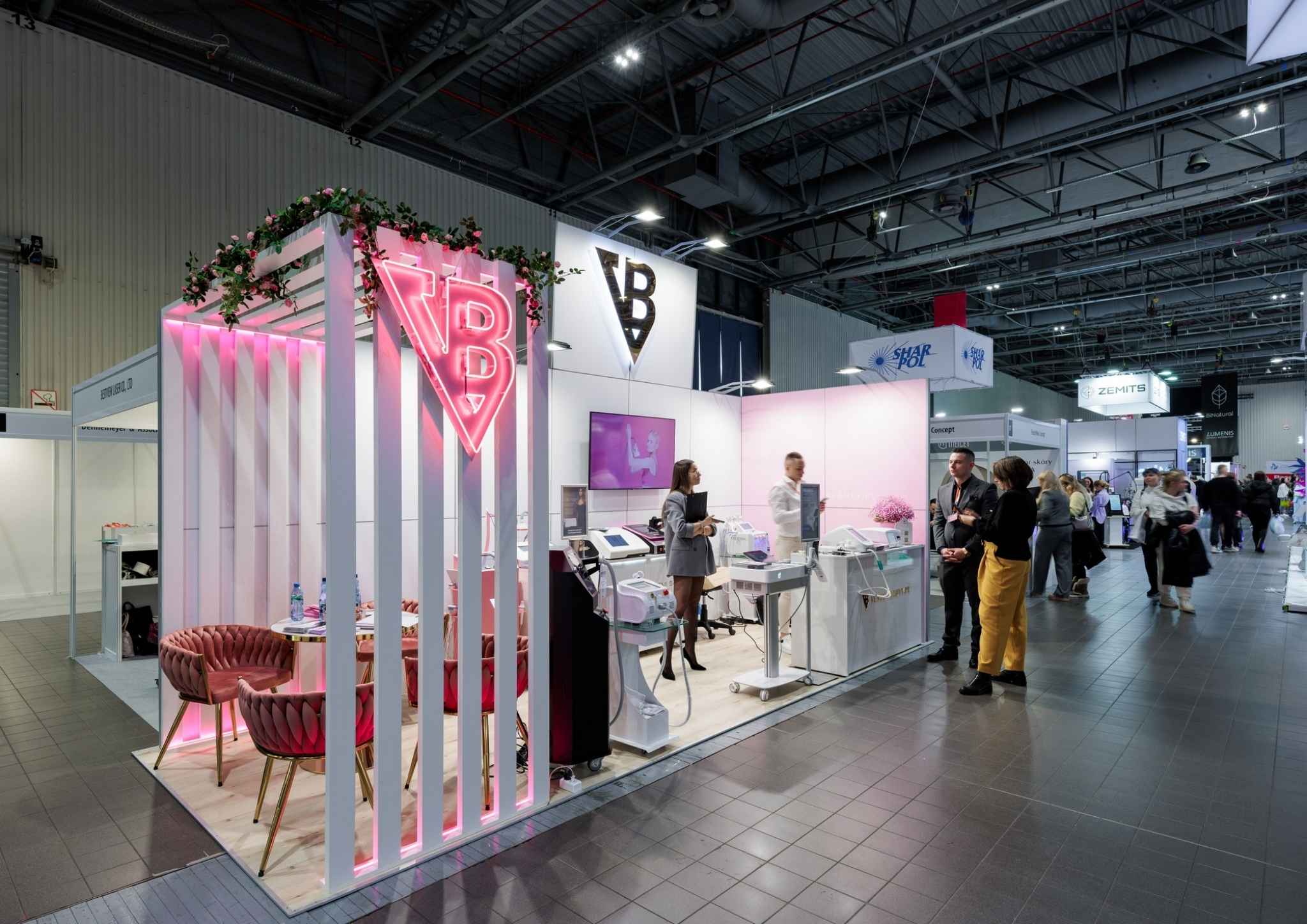 Premium trade show booth at Beauty Forum
