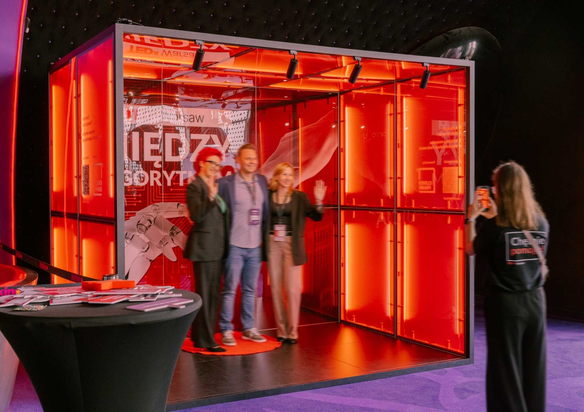 Booth build for conferences and hybrid events