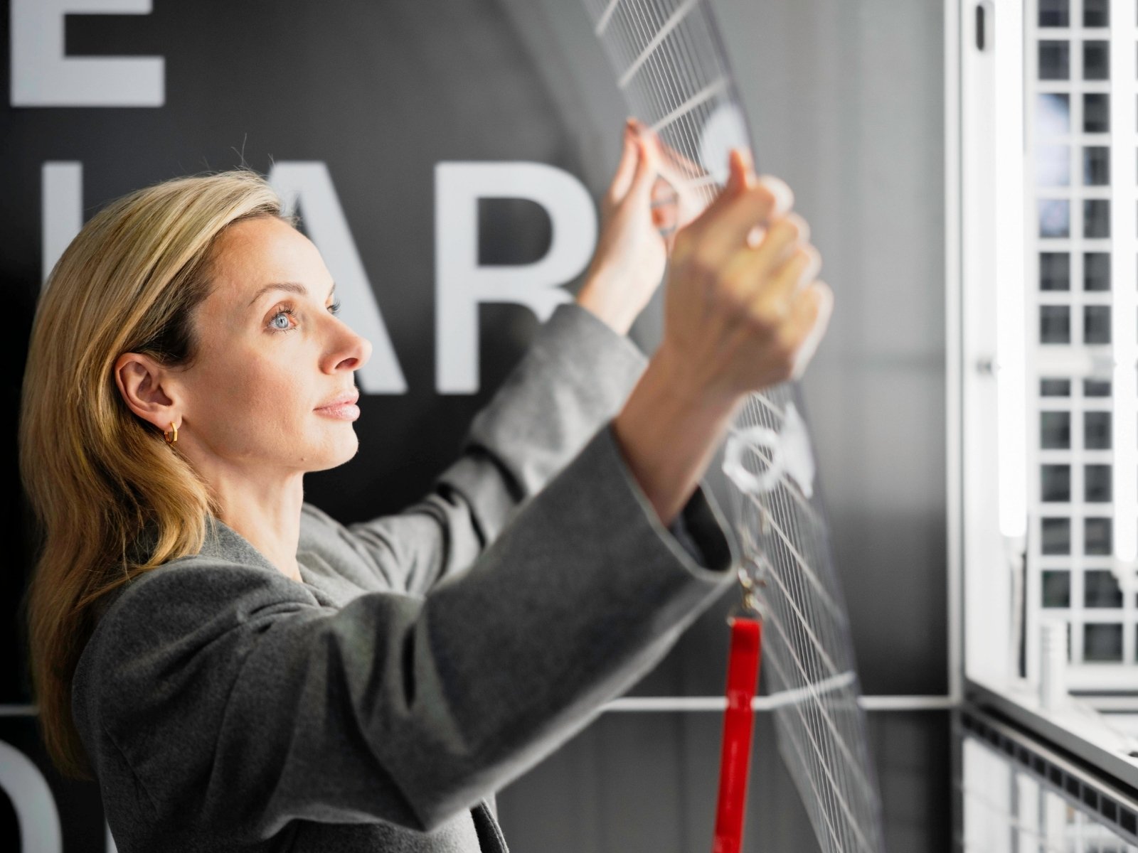 interchangeable graphic panels at the Clever Frame stand